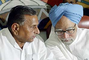 mulayam-manmohan-295