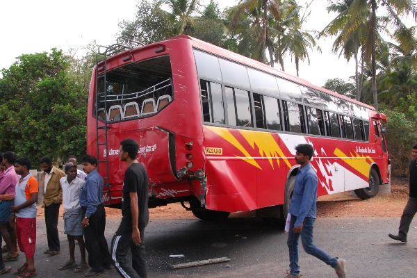 bus accident-4
