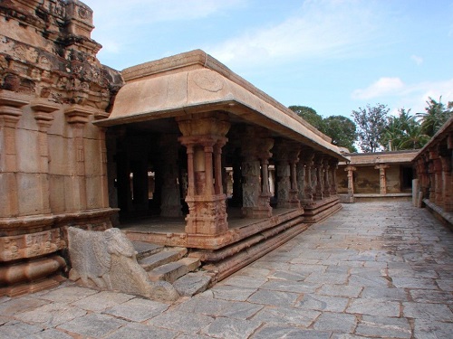Temple Tank, Bhoga Nandeeshwara temple, Karnataka2