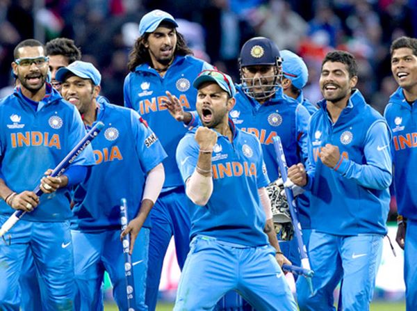 India lift Champions Trophy-2013-003