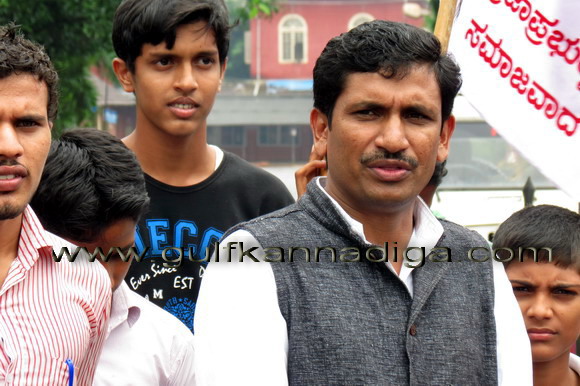 StudentRap_Sfi_protest_10