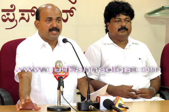 Press_Meet_bava_1