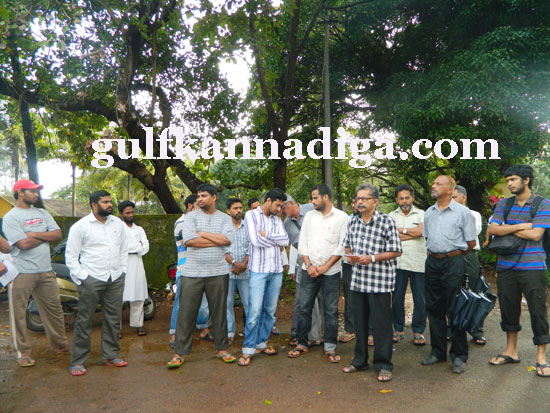 komu-sauharda-_vedike1