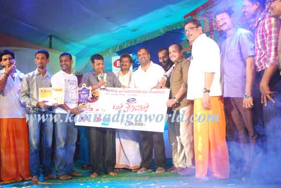 Second_PRIZE_photo-2