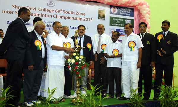 Badminton_comption_match1