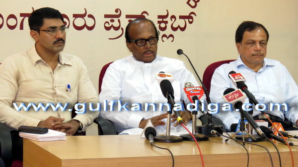 Dasara_Pujary_Press_1