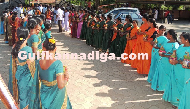 Dr.-karantha-award-2013.-27