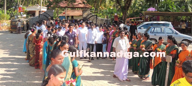 Dr.-karantha-award-2013.-28