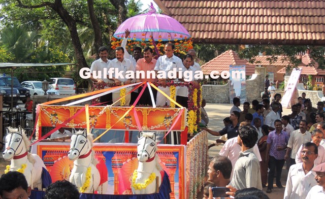 Dr.-karantha-award-2013.-36