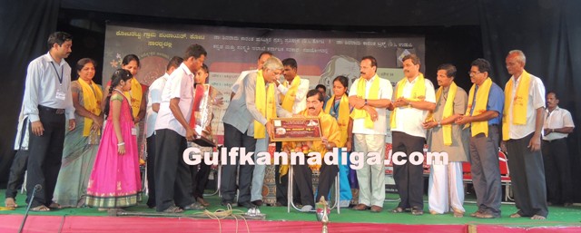 Dr.-karantha-award-2013.-47