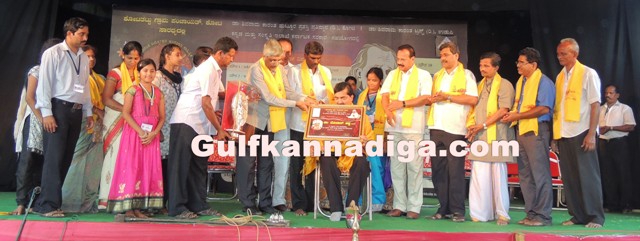 Dr.-karantha-award-2013.-48