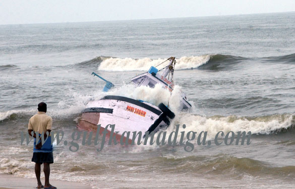 Fishing_boat_coleps_2