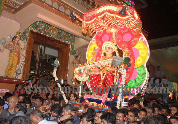 venkatramna_idol_procesn10