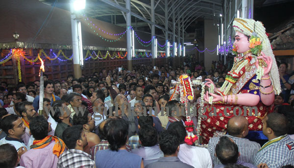 venkatramna_idol_procesn4