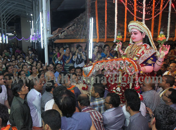 venkatramna_idol_procesn5