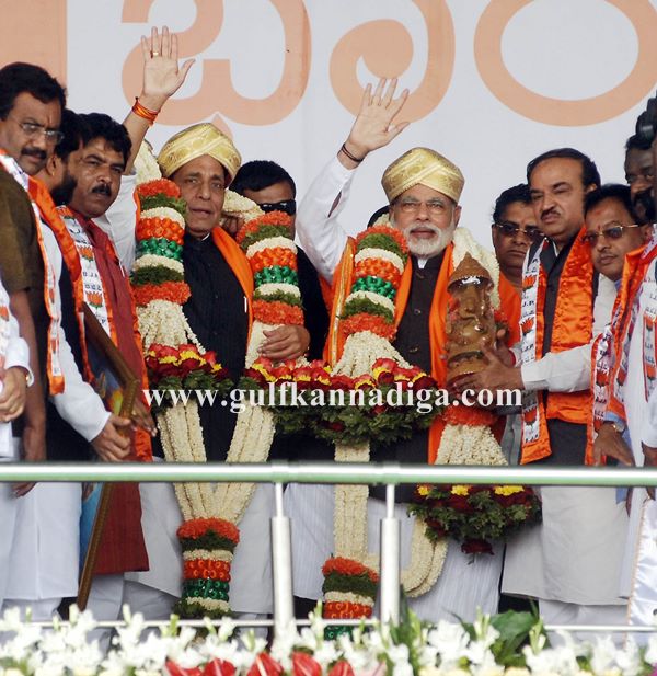 Modi in bang-Nov 17-2013013