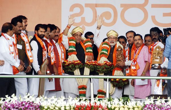 Modi in bang-Nov 17-2013014