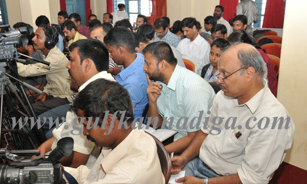 Poojary_Press_Meet_3