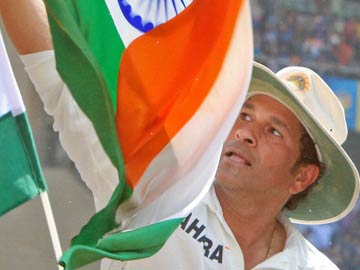Sachin_Tendulkar_farewell_Tricolour_PTI_360x270