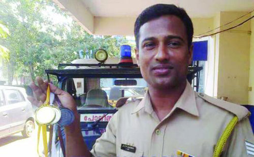 saifuddin_swim_medal