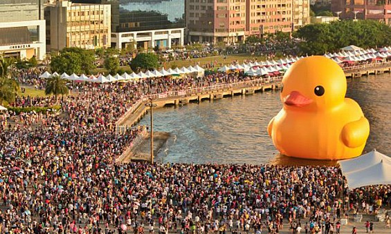 2013_duckkaosiung_gallery
