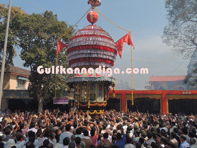 Aanegudde-car-festival-2013-14