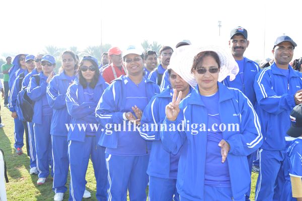 Bunts dubai throwball-Dec 7-2013-014