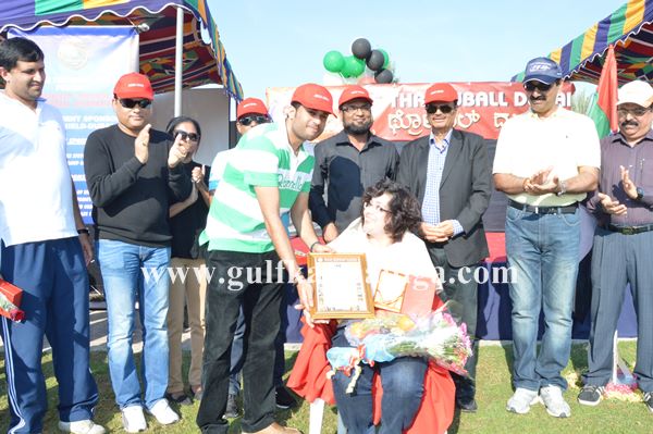 Bunts dubai throwball-Dec 7-2013-054