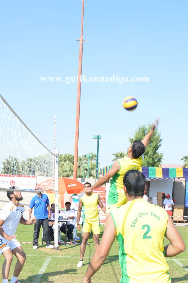 Bunts dubai throwball-Dec 7-2013-102