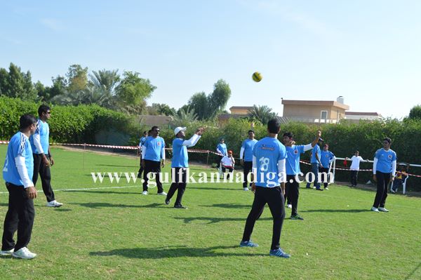 Bunts dubai throwball-Dec 7-2013-109