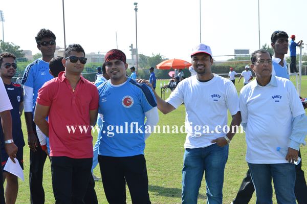 Bunts dubai throwball-Dec 7-2013-124
