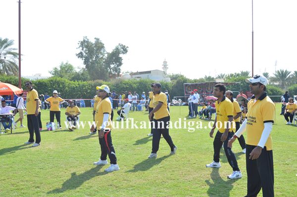 Bunts dubai throwball-Dec 7-2013-132