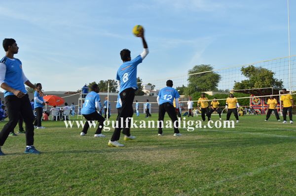 Bunts dubai throwball-Dec 7-2013-250