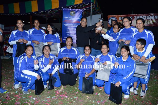 Bunts dubai throwball-Dec 7-2013-480