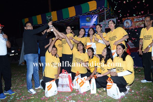 Bunts dubai throwball-Dec 7-2013-482
