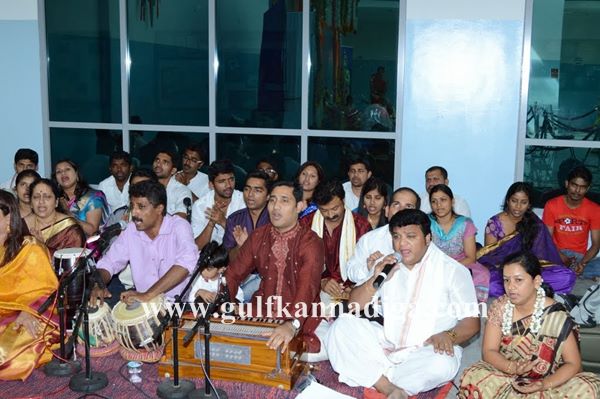 Dubai satyanarayana pooje -Dec 13-2013-038
