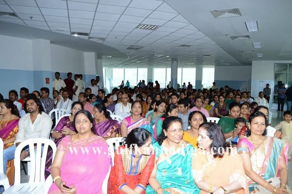 Dubai satyanarayana pooje -Dec 13-2013-090