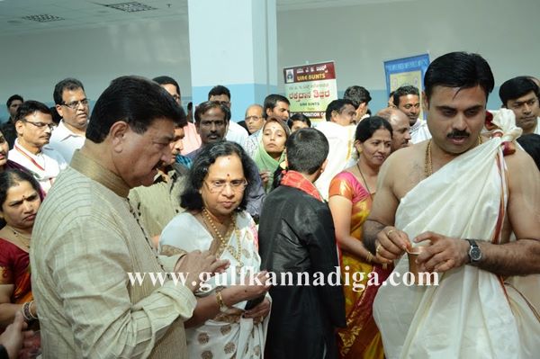 Dubai satyanarayana pooje -Dec 13-2013-120