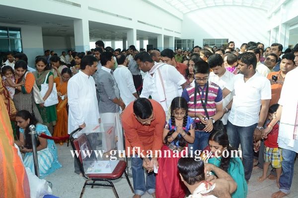 Dubai satyanarayana pooje -Dec 13-2013-122