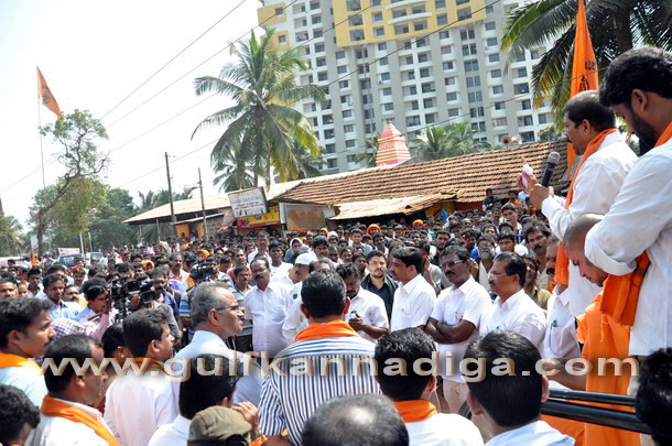 Kuttar_Swamiji_Protest_3