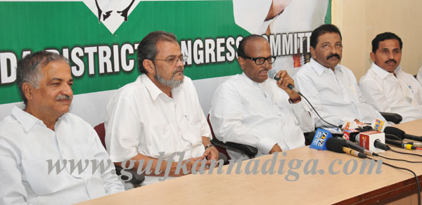 Poojary_Press_Meet26th_1
