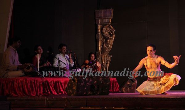bharat_natyam_twnhall_2