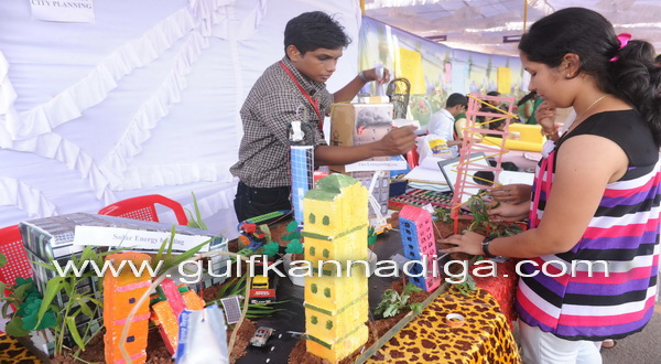 Aloysius_college_pic_13