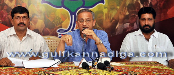 Ganesh_karnik_press_1