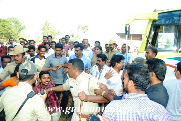 Kirimanjeshwara-gramapanchayath-pro-Jan-29-2014-006