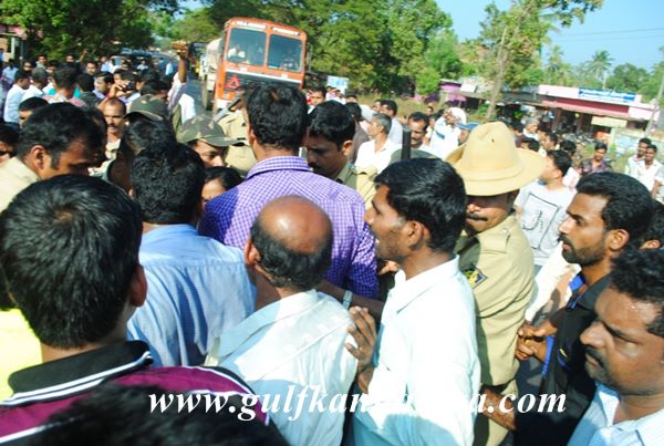 Kirimanjeshwara-gramapanchayath-pro-Jan-29-2014-009