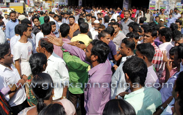 Market_Police_arest_12