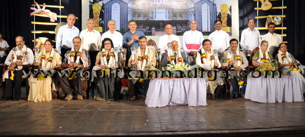 Sandesh_award_Pics_1