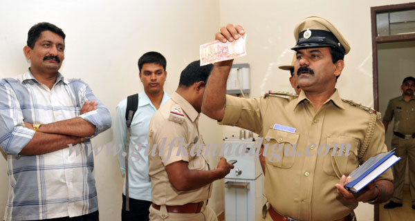 police_comisinor_press_2