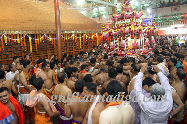 Carstreet_rathotsava_1